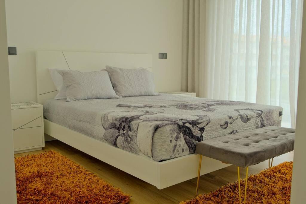 Avenida House A 700 Metros Da Praia エシュポゼンデ エクステリア 写真